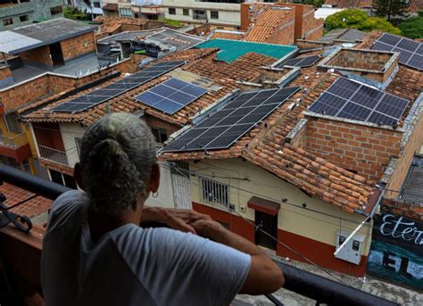 Por primera vez barrio de Medellín le venderá energía solar al país