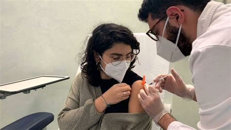 Accordo Università Asl Bari vaccini per tutti gli studenti iscritti