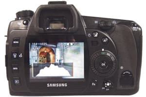 Camera Viewing Options: LCD, viewfinders and live view