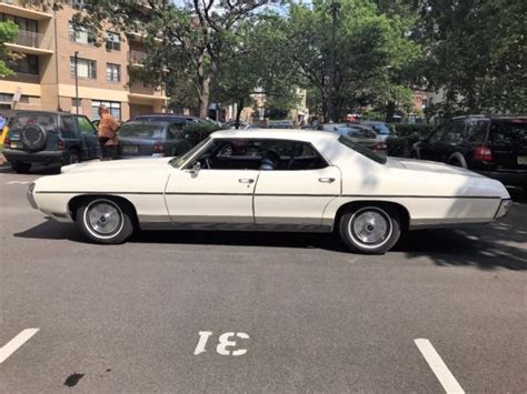 1969 Pontiac Bonneville Classic Car 428 V8 4 Door Sedan Hardtop