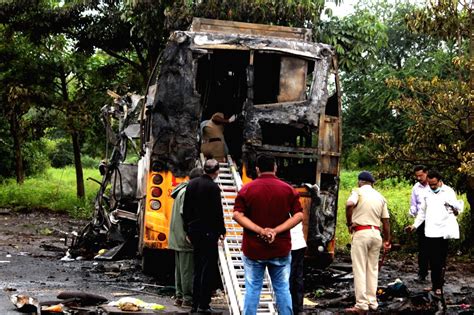 Nashik Nashik Bus Fire