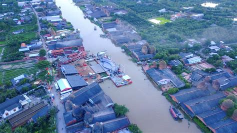 ชื่นชมความงามของอิฐแดงและเซรามิกหวิญลอง Vietnam Vn