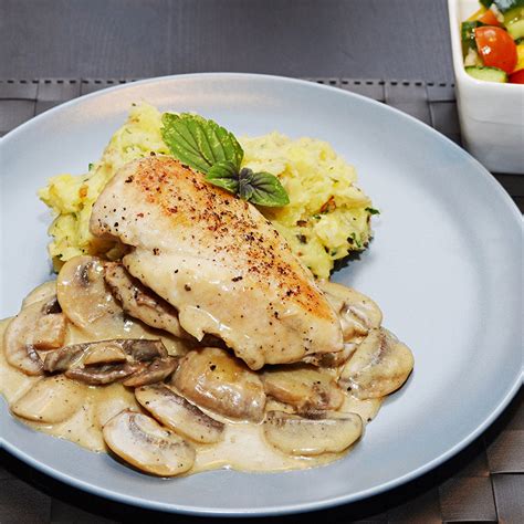 Recette Blancs de poulet sauce suprême