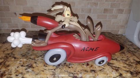 Rare Warner Bros Looney Tunes Wile E Coyote Riding Acme Rocket