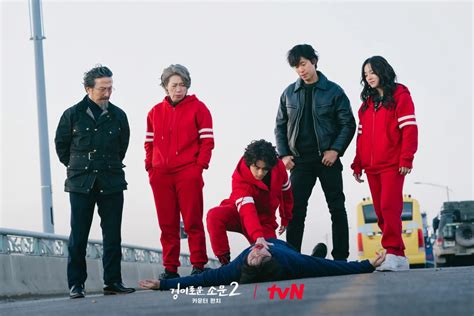 鬼月到！2023推薦10部netflix恐怖片：《驅魔麵館2》陣容堅強、喪屍永不退燒，詛《咒》片嚇到不敢睡 Verse