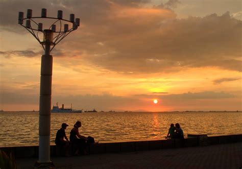 Roxas Boulevard Manila 10 Manilaphilippines © Rajesh Flickr