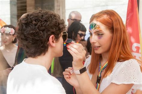 Cremona Sera Tanta Gente Per Il Primo Cremonapride Quasi Duemila