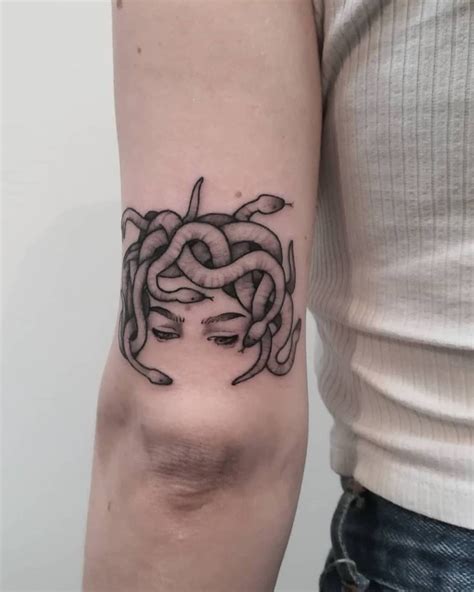 Tatuaje De Medusa Gorgona Ideas Y Significados Mioestilo