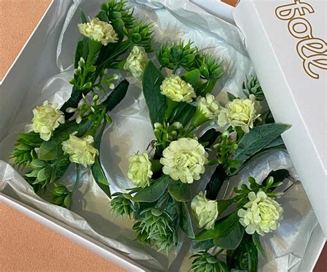 Lapela Para Noivos Florzinhas E Verdes Casamento Broche C Foll