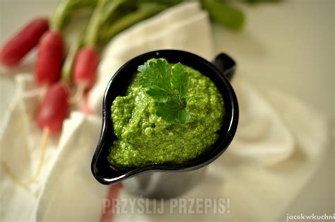 Polskie pesto z liści rzodkiewki przepis PrzyslijPrzepis pl