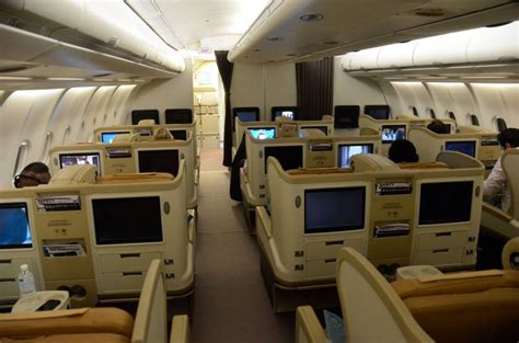 Review Singapore Airlines Business Class A330 3 Singapore Malé World Traveller 73