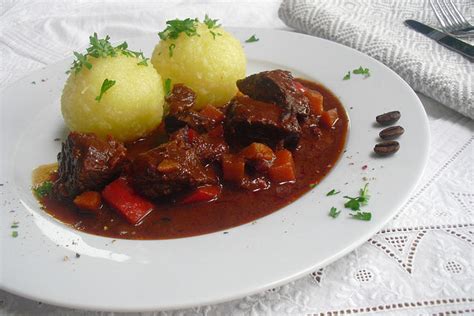 Gulasch Aus Dem R Mertopf Von Schaech Chefkoch