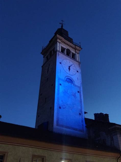 La Torre Civica Di Cuneo Si Illumina Di Blu Per La Giornata