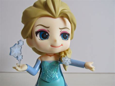 Nendoroid Series 475 Disneys Frozen Elsa Toy Reaction