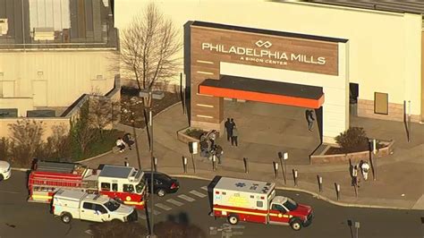 Gunman Shoots and Kills Man in Food Court of Philadelphia Mills Mall ...