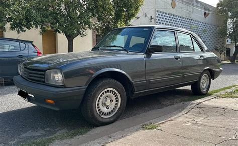 El auto argentino más fabricado de la historia un Peugeot 504 XS con