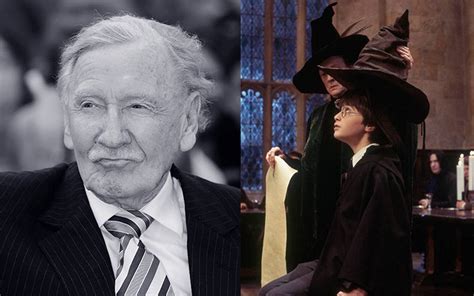 Muere Leslie Phillips a los 98 años el actor dio vida al Sombrero