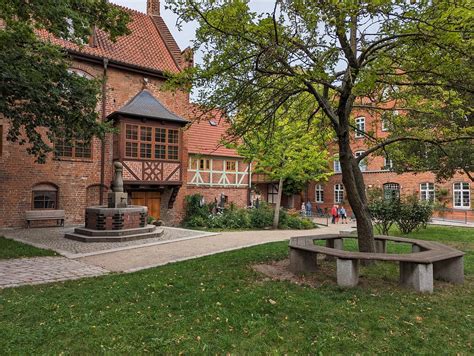 Innenhof Der Heiligen Geist Kirche In Wismar Foto Petra W Petra