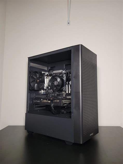 Blackout Gaming PC R5 3600 RX 5600 XT 6GB GDDR6 32GB DDR4