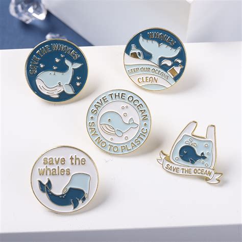 Cartoon Whale Round Enamel Brooch Cute Marine Life Blue Whale Badge