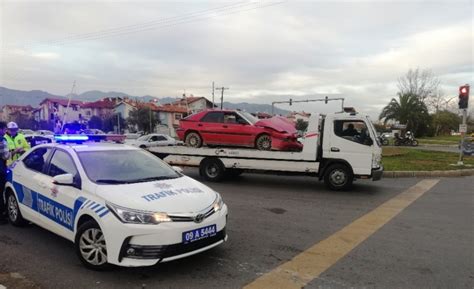 Ayd Nda Zincirleme Trafik Kazas Yaral Ayd N Haberleri Ayd N