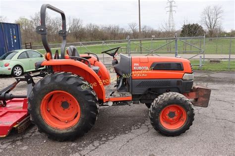 Kubota L3130 Tractor | Live and Online Auctions on HiBid.com