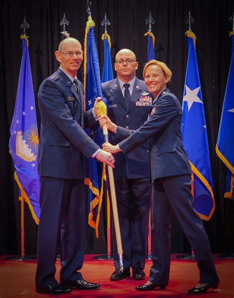 Afrl Welcomes New Commander Air Force Materiel Command Article Display