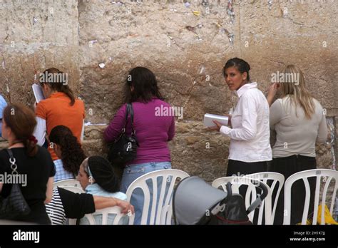 Mujeres Judias Fotografías E Imágenes De Alta Resolución Alamy