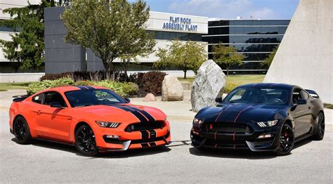 Production Of Ford Mustang Shelby Gt350 Gt350r Commences In Flat Rock Luxurycarmagazine En