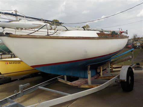 Cape Dory Typhoon Daysailer Daysailer For Sale Yachtworld