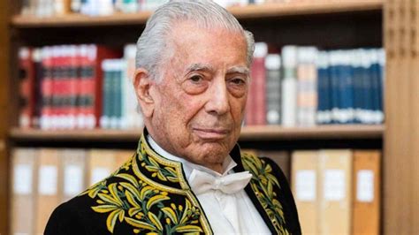 Mario Vargas Llosa Cumple 88 Años Entre La Literatura Y La Política