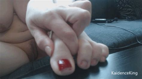 I Paint My Naked Toenails Deep Red P Wmv Kaidence King Clips Sale