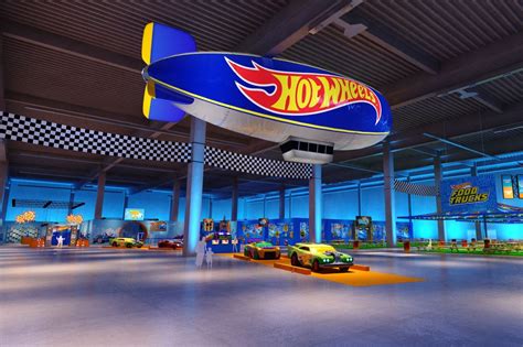 Evento temático da Hot Wheels área de kart e exposição de