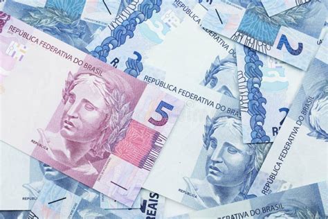 Banco De Reais Registra Nova Nota Do Brasil Sobre Fundo Branco