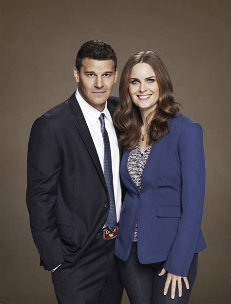 Bones Emily Deschanel Says Goodbye To Temperance Brennan On The Final