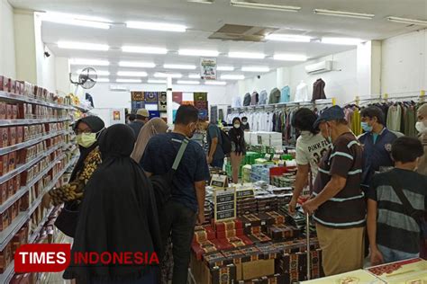 Pusat Kurma Terlengkap Bakal Hadir Di Gresik Times Indonesia