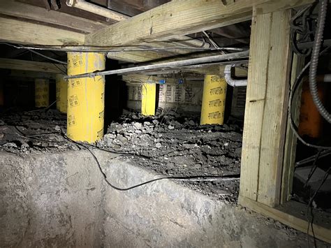 Crawl Space Foundations: Pier & Beam Vs. Block & Base | Pinnacle