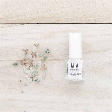 Fermented Gel De Mia Cosmetics Estos Son Los Esmaltes Nude Que