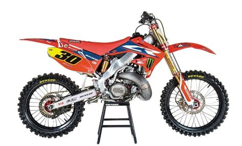 Hondas Aluminium Built Cr Dirt Bike Showcases Dual Disc Brakes And