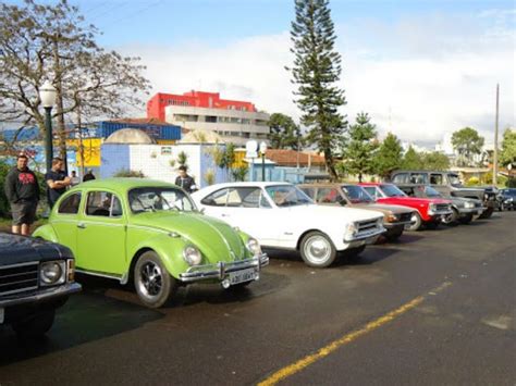 G Encontro Re Ne Colecionadores De Carros Antigos Em Ponta Grossa