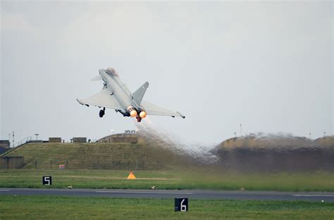 Eurofighter Typhoon Fighter Jet at the RAF Leuchars Airshow | Global Military Review