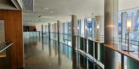 Book Mezzanine Restaurant at London Marriott Hotel Canary Wharf . A