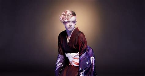 Historias Gay Memorias De Una Dragg Queen De Pueblo Andrea Dolores Secciones Secretas Y Un