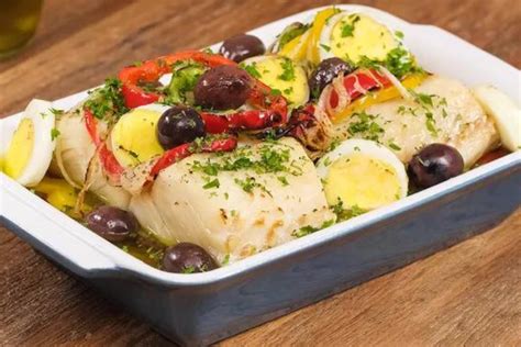 Bacalhau à Portuguesa como você nunca viu essa receita é clássica e