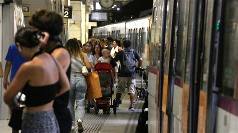 Continúa la semana horribilis en Rodalies los trenes no circulan