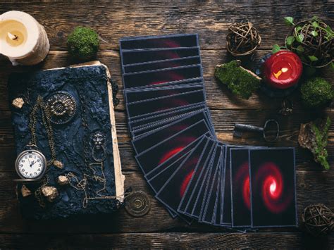 Tirage Tarot Amour Divinatoire 2022 Gratuit En Ligne