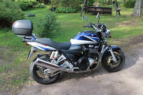 Suzuki Gsx Huomioi Vaihto Cm Tuusula