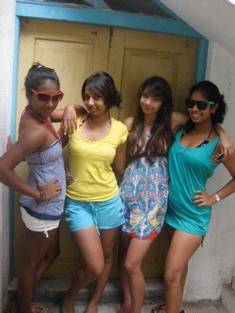 Sri Lankan Hot Girls Egossiplk Sri Lankan Hot Gossip News Of Popular Actress And Models With