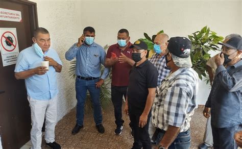 Policías de Guasave se manifiestan por falta de pago retroactivo