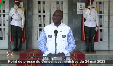 Burkina Le Capitaine Traor Remet En Cause La Confection Du Nouveau